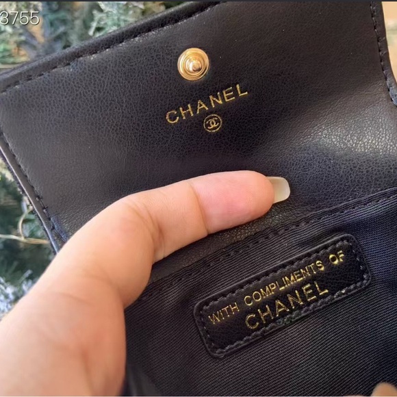 Chanel VIP Wallet - Picture 8 of 9